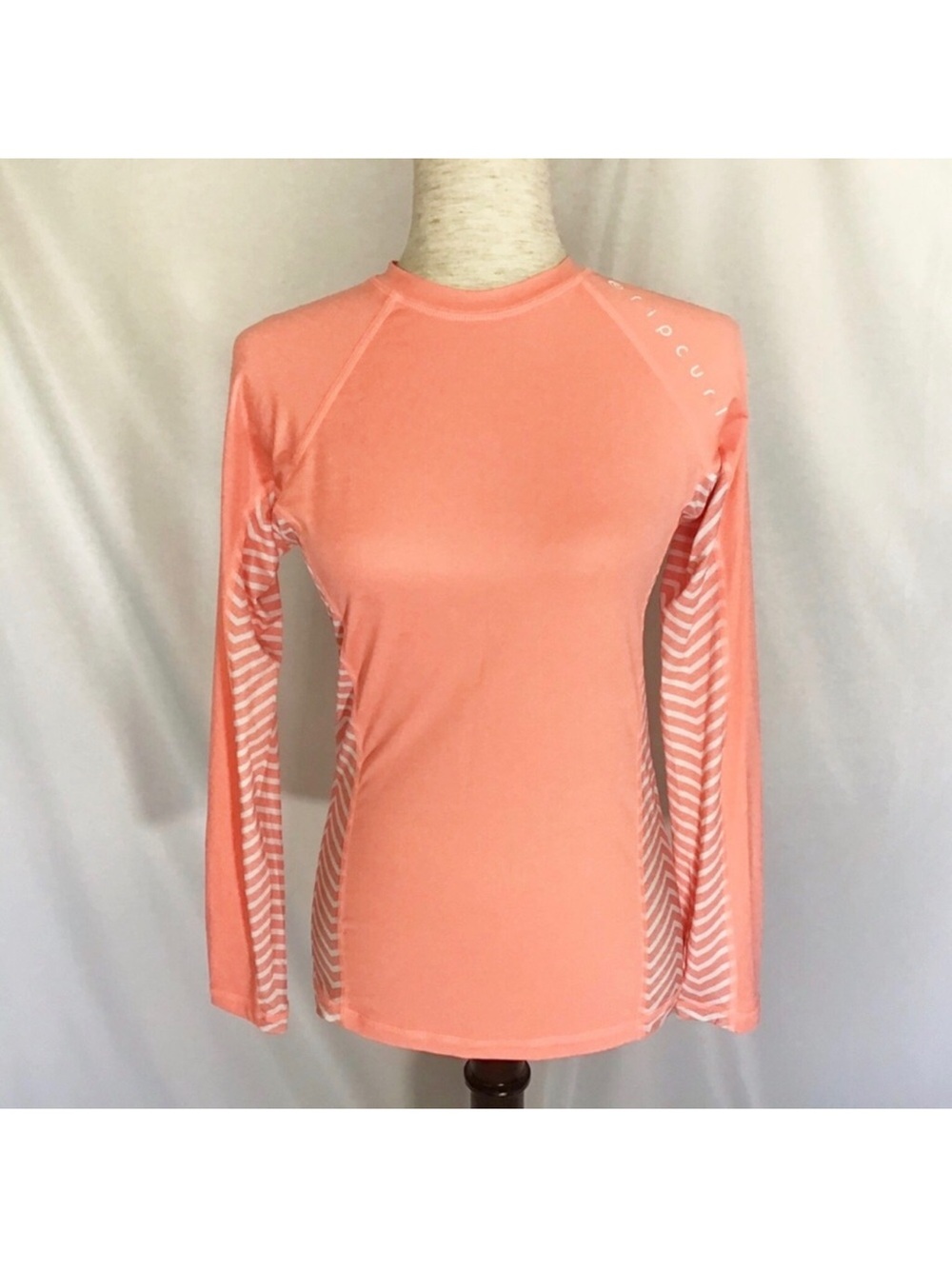 Rip Curl Rash Guard 50+UPF Swim Coverup Size Medium